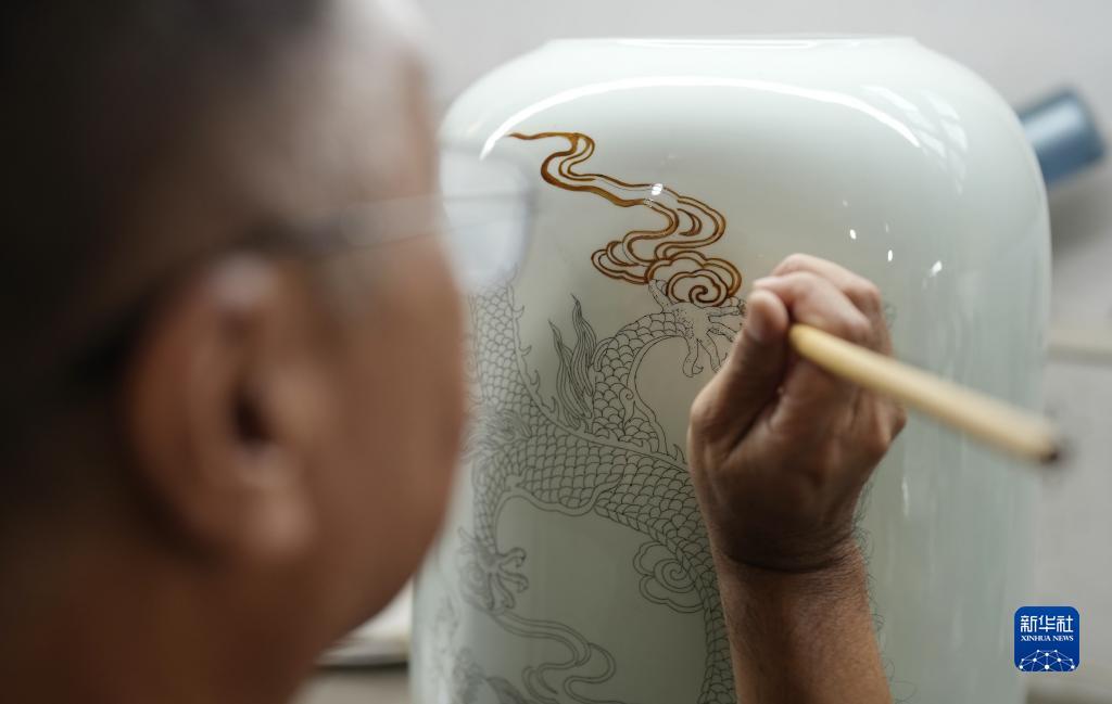 万赢棋牌游戏